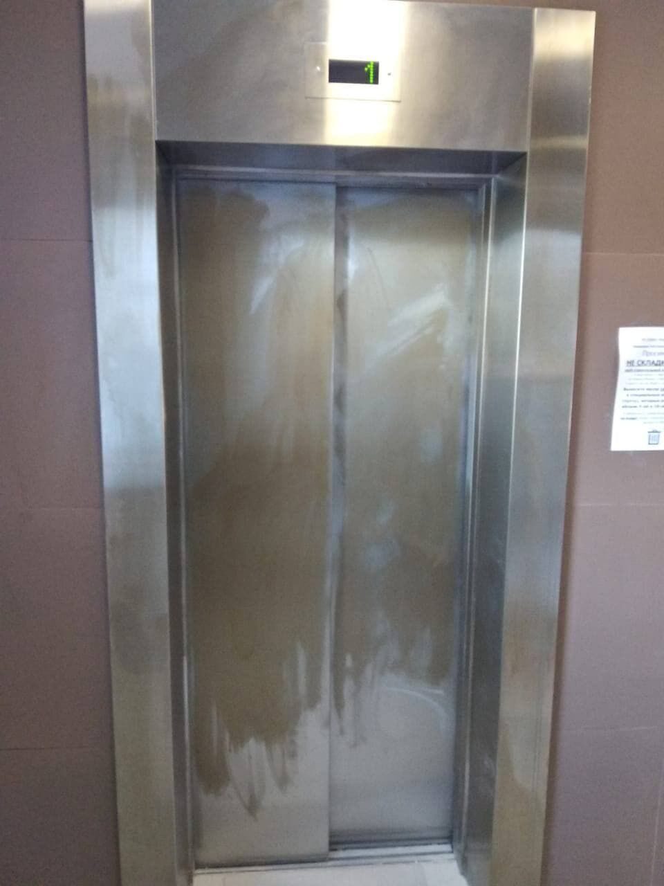 Полировка кабины лифта